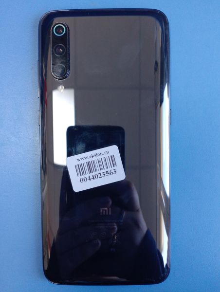 Купить Xiaomi Mi 9 6/64GB (M1902F1G) Duos в Иркутск за 3800 руб.