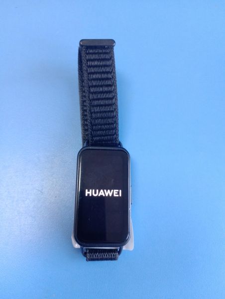 Купить Huawei Band 8 (ASK-B19) с СЗУ в Иркутск за 800 руб.