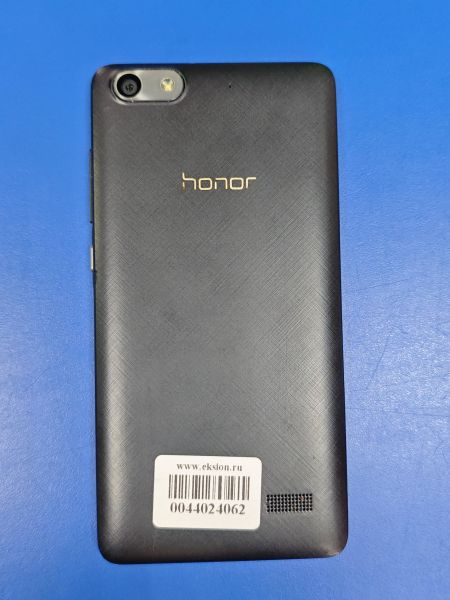 Купить Honor 4C 2/8GB (CHM-U01) Duos в Ангарск за 1300 руб.