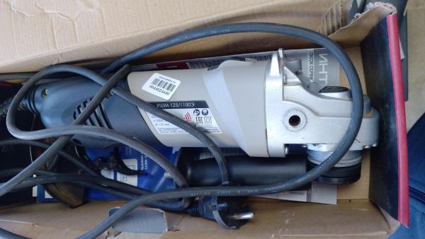 Купить Интерскол УШМ-125/1100Э в Иркутск за 1500 руб.