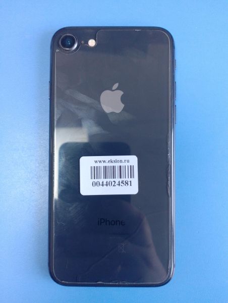 Купить Apple iPhone 8 64GB в Иркутск за 4500 руб.