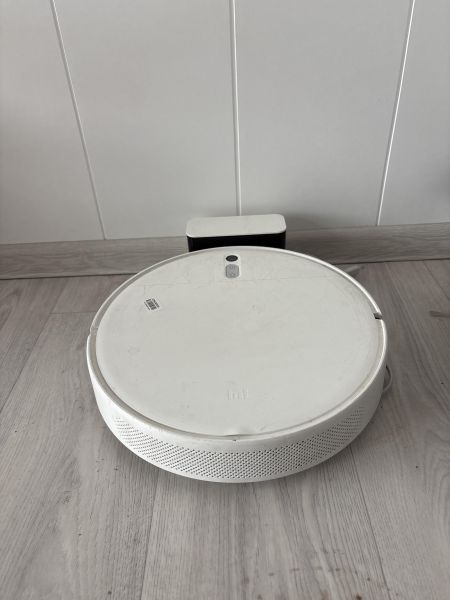Купить Xiaomi Mi Robot Vacuum-Mop 2 Lite (MJSTL) с СЗУ в Иркутск за 2200 руб.
