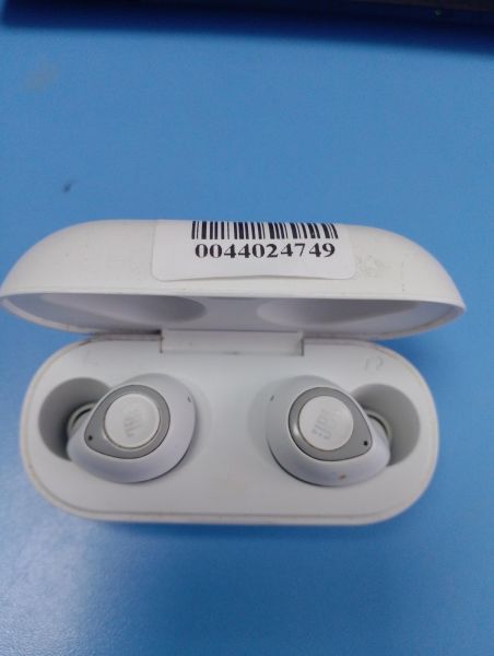 Купить JBL C100TWS в Иркутск за 600 руб.