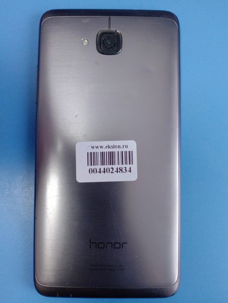 Купить Honor 5C 2/16GB (NEM-L51) Duos в Иркутск за 1600 руб.