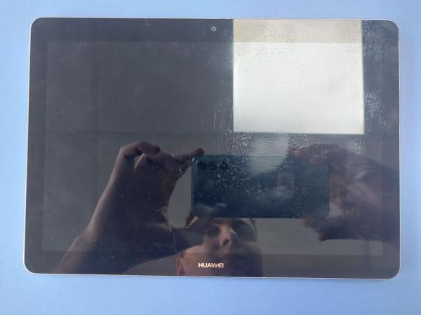 планшет Huawei MediaPad T3 10 LTE 16GB (AGS-L09)  (с SIM) в Иркутск