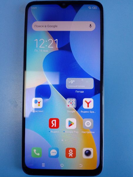 Купить TECNO Spark 10 8/128GB (KI5q) Duos в Иркутск за 5200 руб.