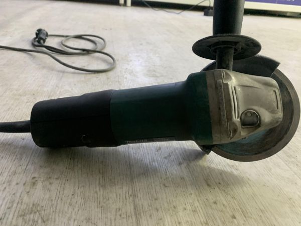 Купить Makita 9558HP в Иркутск за 2100 руб.