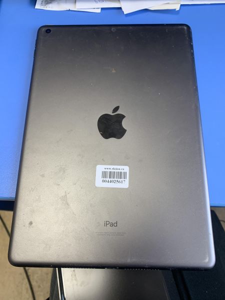 Купить Apple iPad 9 2021 64GB (A2602 MK2K3/MK2L3/MK2L3LL) (без SIM) в Иркутск за 14200 руб.