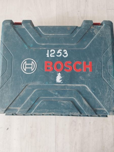 Купить Bosch GSR 180-LI (1900 об/мин) с СЗУ в Иркутск за 3300 руб.
