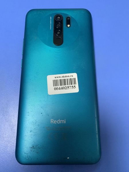 Купить Xiaomi Redmi 9 NFC 3/32GB (M2004J19AG) Duos в Иркутск за 1500 руб.