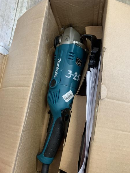 Купить Makita GA5021C в Иркутск за 5200 руб.