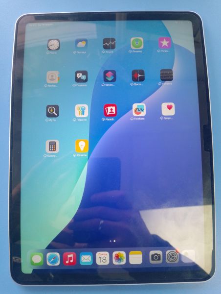 Купить Apple iPad Air 7 2025 128GB (A3266) (без SIM) в Иркутск за 29800 руб.