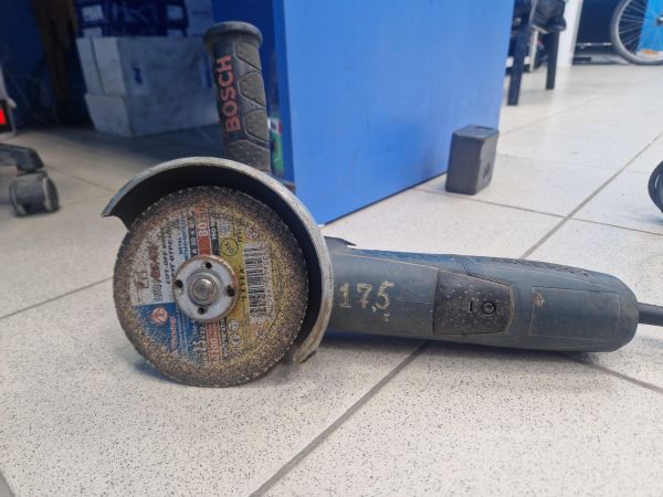 Купить Bosch GWS 17-150 CI в Иркутск за 5400 руб.