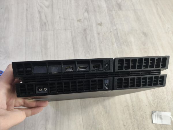 игровая приставка Sony PlayStation 4 1TB (CUH-1208B) в Иркутск