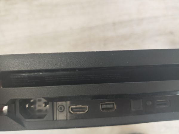 игровая приставка Sony PlayStation 4 Pro 1TB (CUH-7008B) в Иркутск