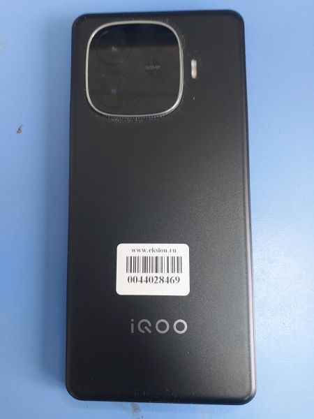 сотовый телефон iQOO Z9 8/256GB (V2361A) Duos в Иркутск
