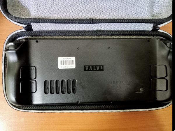 Купить Valve Steam Deck 256GB в Иркутск за 36349 руб.