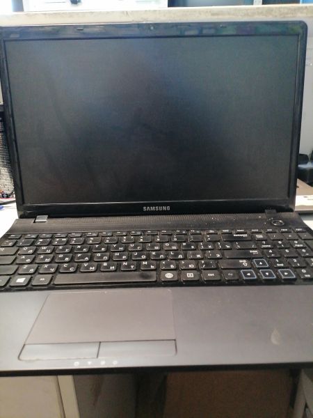 Купить Samsung NP300E5A-S0BRU в Новосибирск за 3700 руб.
