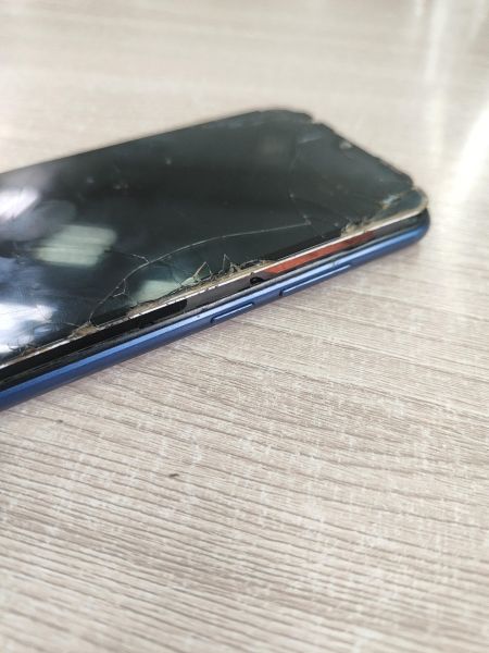 Купить Honor 8A 2/32GB (JAT-LX1) Duos в Иркутск за 900 руб.