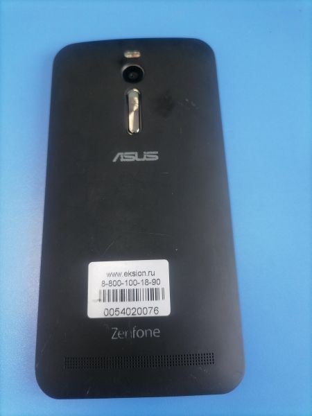 Купить ASUS ZenFone 2 4/64GB (Z00AD) Duos в Иркутск за 1849 руб.