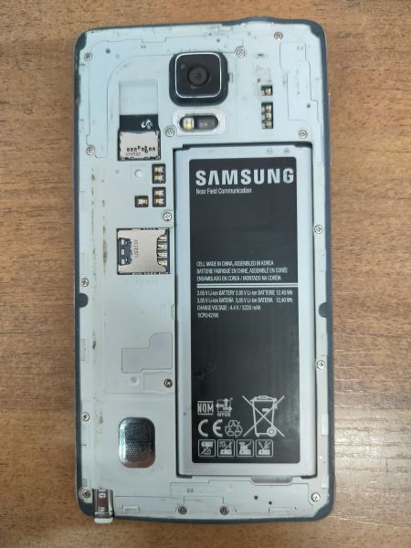Купить Samsung Galaxy Note 4 3/32GB (N910C) в Ангарск за 4199 руб.
