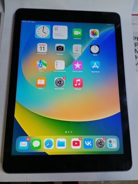 Купить Apple iPad 5 2017 32GB (A1822) (без SIM) в Новосибирск за 6799 руб.