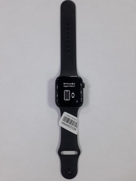 Купить Apple Watch SE 2 44mm (A2723) с СЗУ в Саянск за 4850 руб.