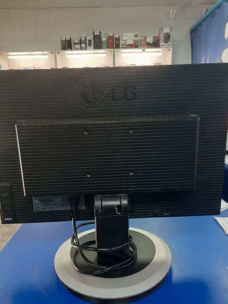 Купить LG Flatron L194WT-BFS в Саянск за 899 руб.