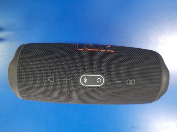 Купить JBL Charge 5 в Саянск за 5200 руб.