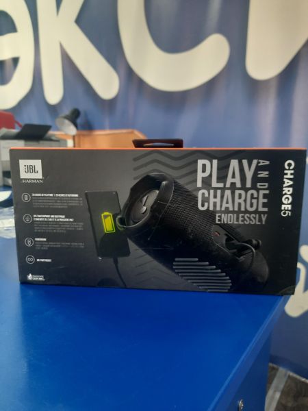 Купить JBL Charge 5 в Саянск за 6400 руб.