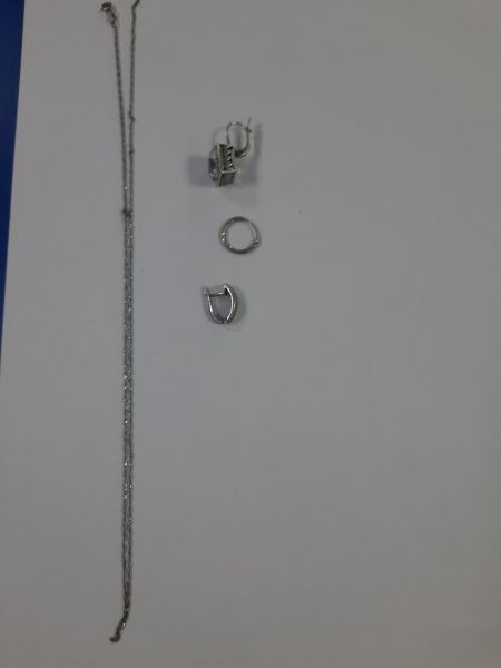 Купить Лом (Горсть) серебро 925 8,23g, вес изделия 9.77g в Саянск за 850 руб.