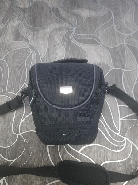 Купить Nikon D3100 kit с СЗУ в Саянск за 5300 руб.