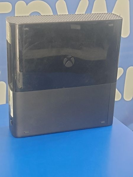Купить Microsoft Xbox 360 E (1538) в Саянск за 4500 руб.