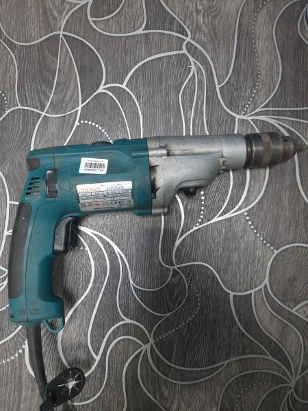Купить Makita HP2070 в Саянск за 6300 руб.