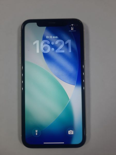 Купить Apple iPhone 11 64GB в Саянск за 13400 руб.