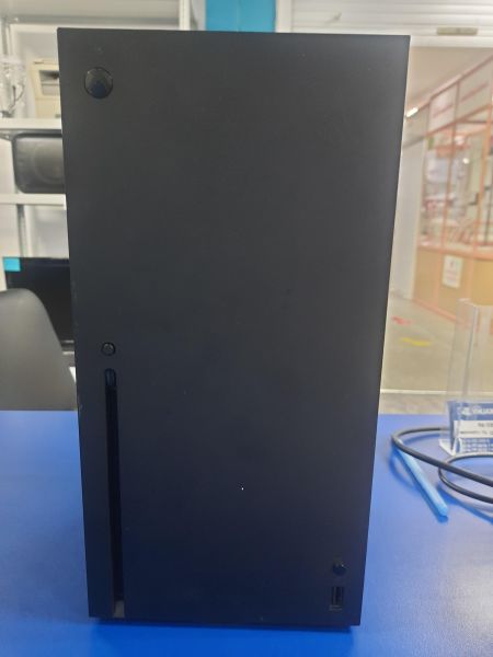 Купить Microsoft Xbox Series X 1000GB в Саянск за 33900 руб.