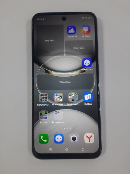 Купить TECNO Spark 30C 4/128GB (KL5n) Duos в Зима за 5400 руб.