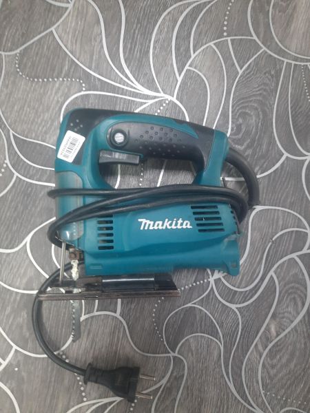 Купить Makita 4326 в Саянск за 2200 руб.