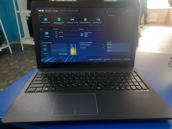 Купить ASUS VivoBook K543UB-GQ1328T (HDD 500GB) в Зима за 9500 руб.