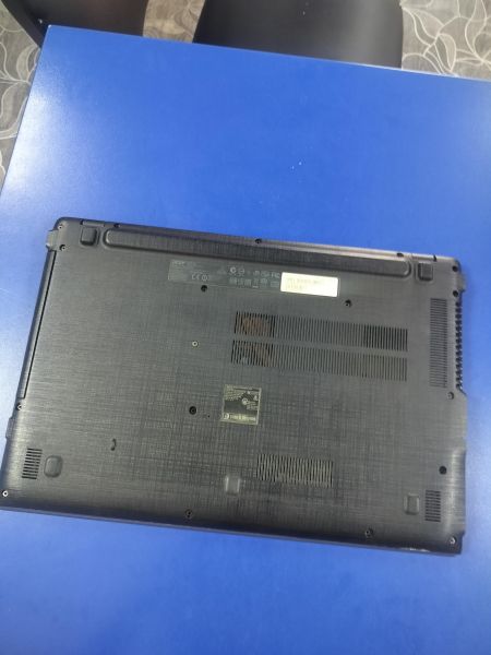 ноутбук Acer Aspire E5-573G-53ZF в Зима