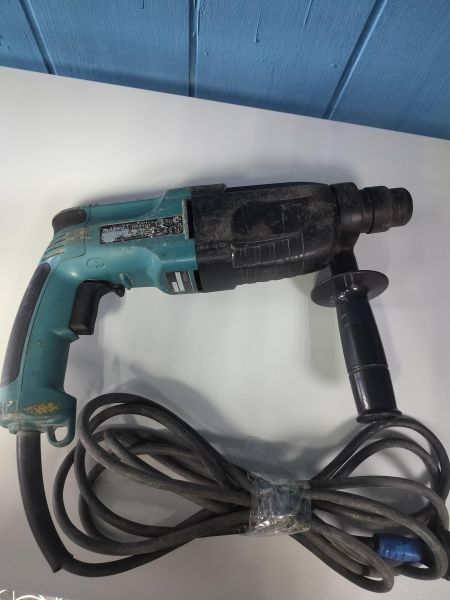 перфоратор сетевой Makita HR2450 в Саянск