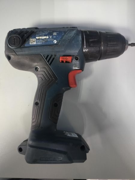 шуруповёрт аккумуляторный Bosch GSR 180-LI (1900 об/мин) с СЗУ в Саянск