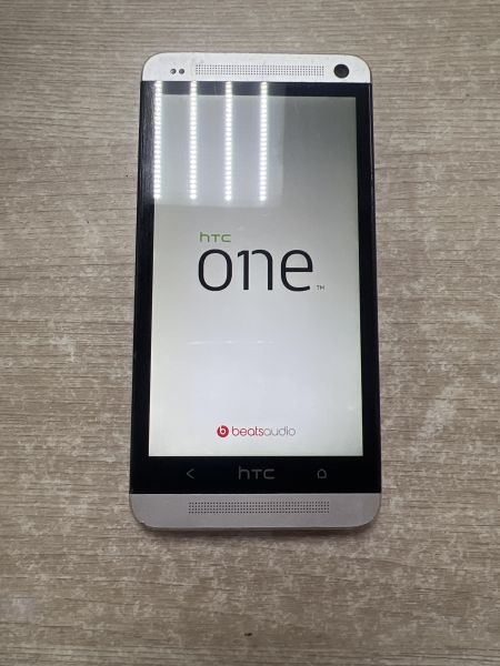 Купить HTC One M7 32GB Duos в Иркутск за 1999 руб.