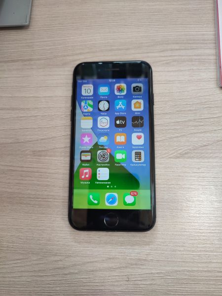 Купить Apple iPhone 7 32GB в Шелехов за 1449 руб.