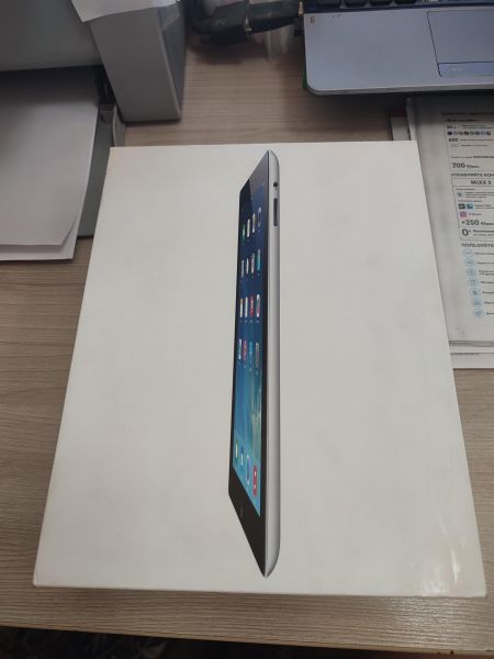 Купить Apple iPad 4 2012 16GB (A1460/1459 MD519-527) (с SIM) в Иркутск за 2299 руб.