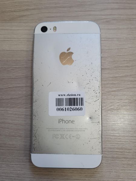 Купить Apple iPhone 5S 16GB в Иркутск за 1299 руб.