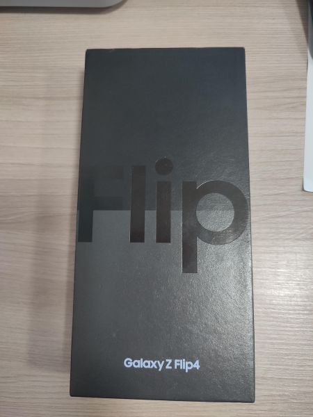 Купить Samsung Galaxy Z Flip 4 8/256GB (F721B) Duos в Шелехов за 34299 руб.