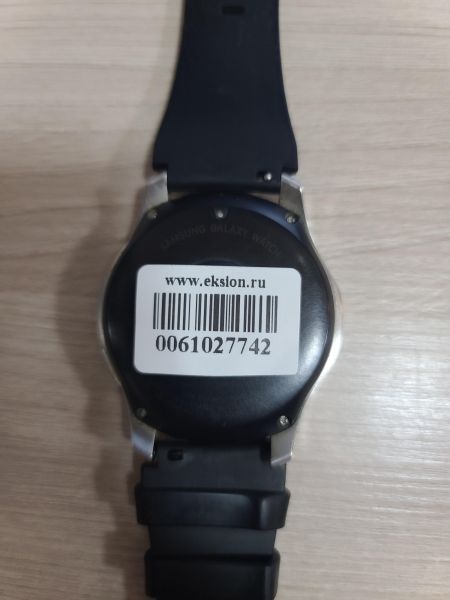 Купить Samsung Galaxy Watch (SM-R800) с СЗУ в Шелехов за 1700 руб.