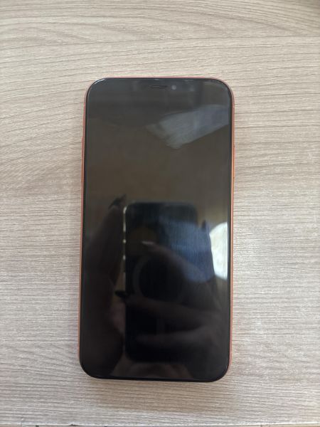 Купить Apple iPhone XR 128GB в Шелехов за 11200 руб.
