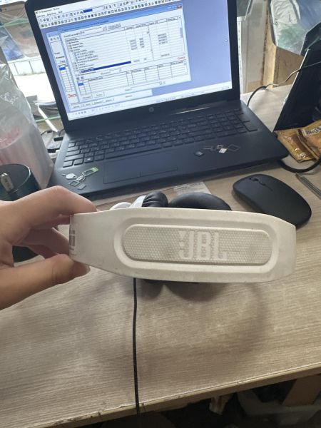 Купить JBL Quantum 100 в Шелехов за 500 руб.